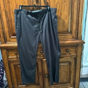 ☀️2/$15☀️Men’s travel smart dress pants by Roundtree & Yorke NWOT Sz 42x29